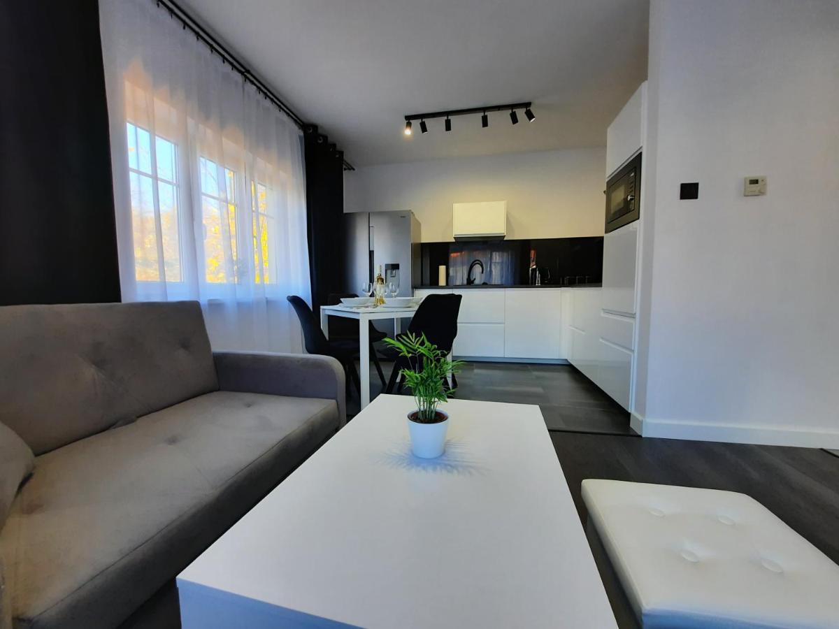 Cracow By Night Apartments Cracovie Extérieur photo