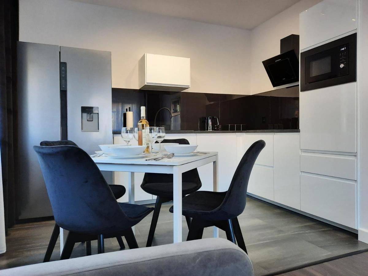 Cracow By Night Apartments Cracovie Extérieur photo